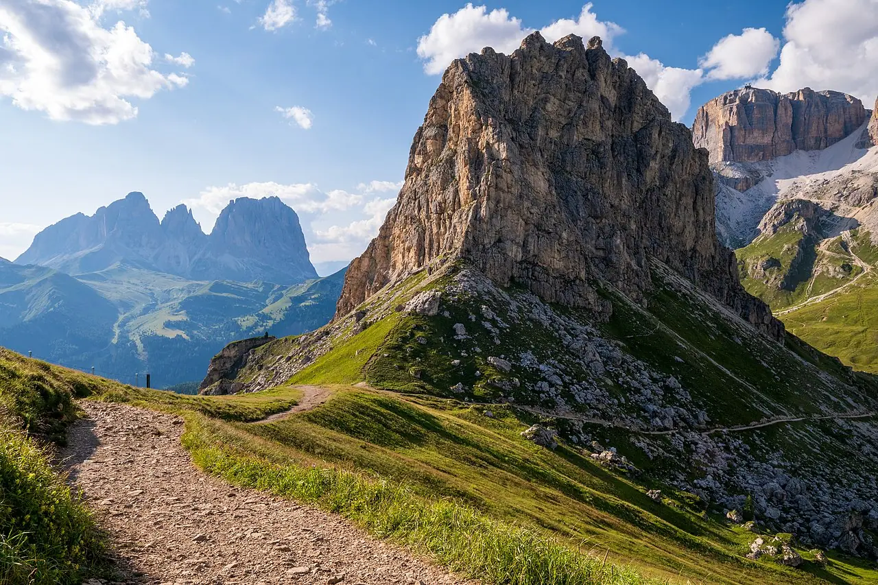 Pordoi Pass . Sella group ( Q1552144 )